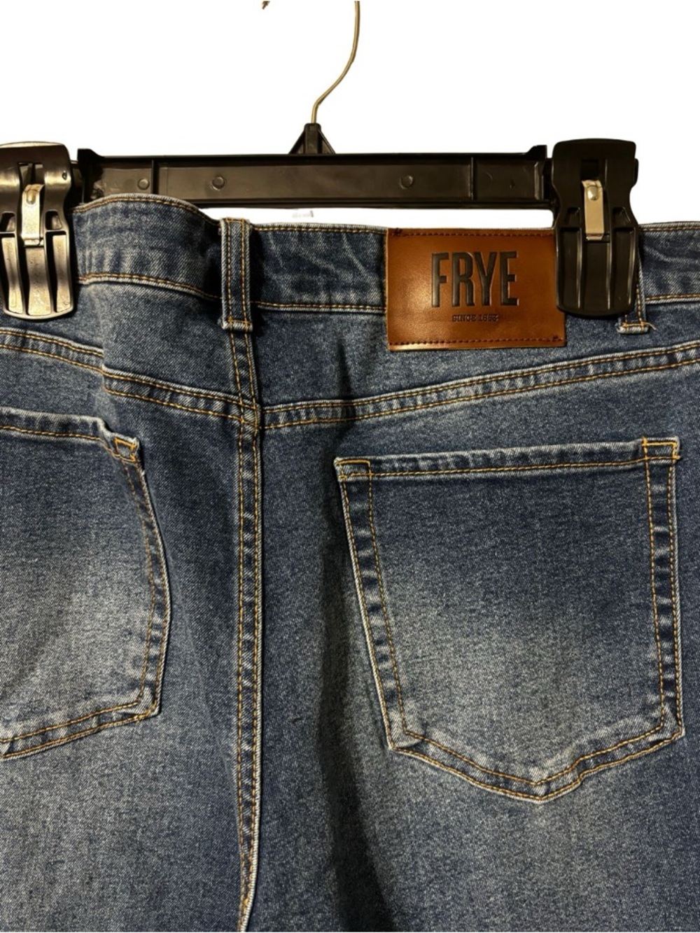 Frye Relaxed women’s Jeans - Picture 6 of 6